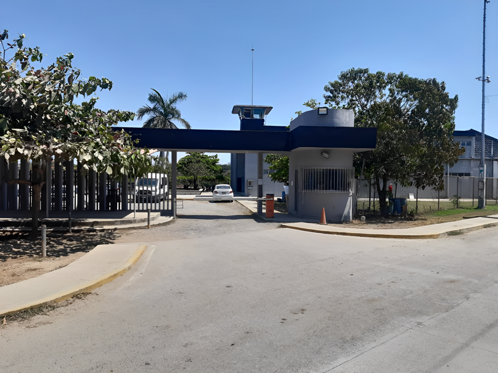 CERESO Lázaro Cárdenas "La Mira"
